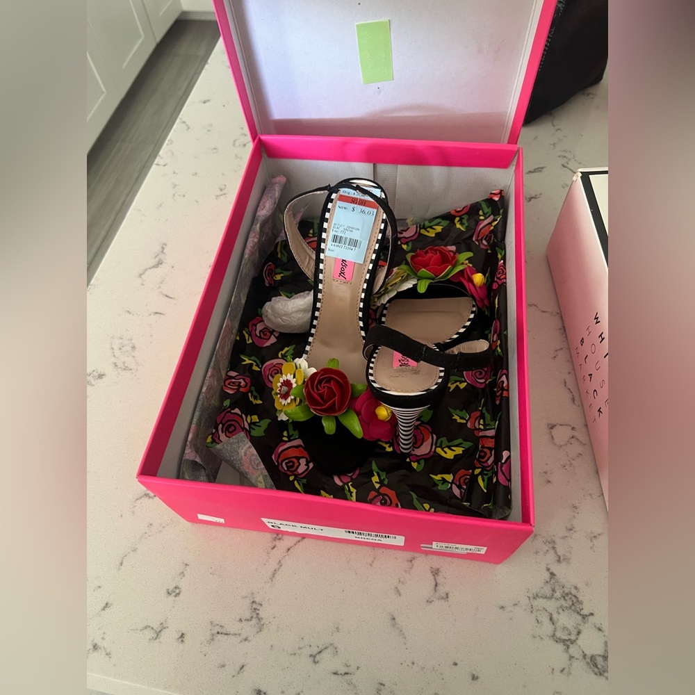 NEW Betsey Johnson Womens Brena Open Toe Special Occasion Slingback Sandals 6 - Picture 1 of 12